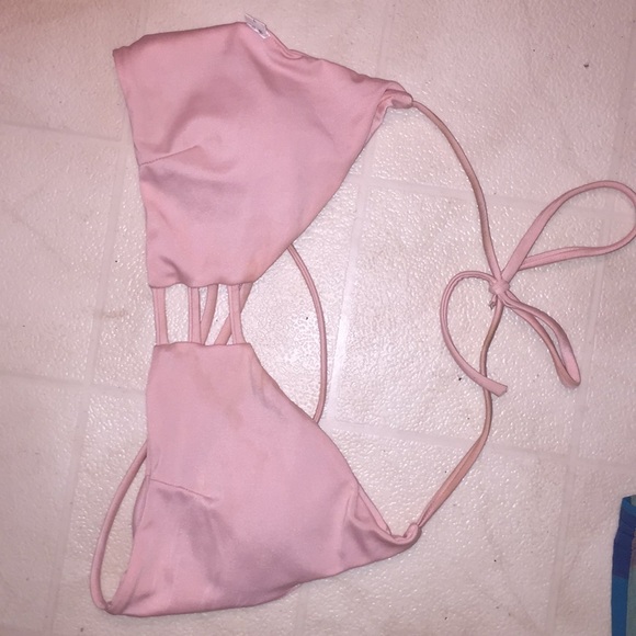 6 Bikini Tops - Picture 7 of 7